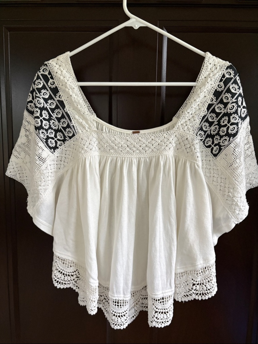 Like New Free People Prairie Days Embroidered Place Trim Top White Black Small